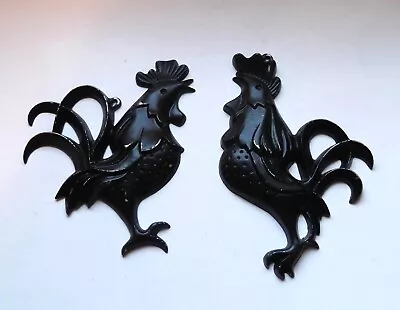 Vintage Metal Rooster Wall Hanging Farmhouse Decor 8  Roosters Set Pair • $16.95