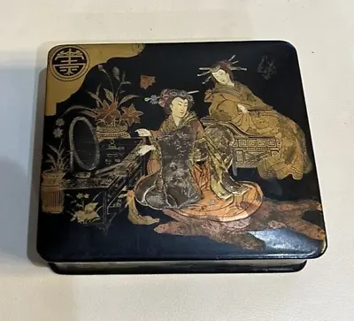 Antique Highly Decorated Japanese  Meiji Maki-e  Lacquer  Box • $75