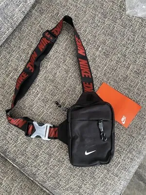 Nike Advance Small Sling Crossbody Pack Black  • £15.99