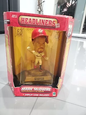 Headliners XL MARK MCGWIRE 70 Home Runs Bobblehead Commemorative Figure 1998 MLB • $39