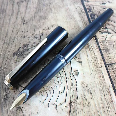 Montblanc 420 Piston 14k-585 Fountain Pen Vintage Black Germany A194 • $151.20