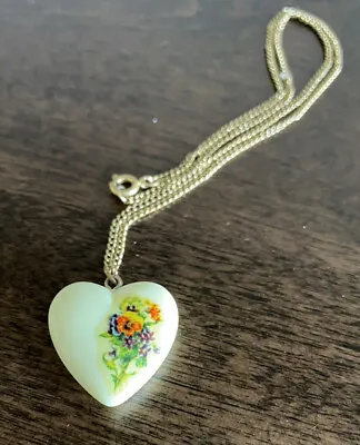 Vintage Heart Pendant Floral Transferware Gold Tone Chain Necklace • $9.99