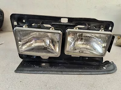 85-89 Volvo 740 Headlight Assembly Driver Side Bucket LH Halogen 1235702 • $127.46