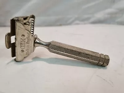 GEM Vintage Metal Razor Made In England - Hex Handle #2 • $14.50