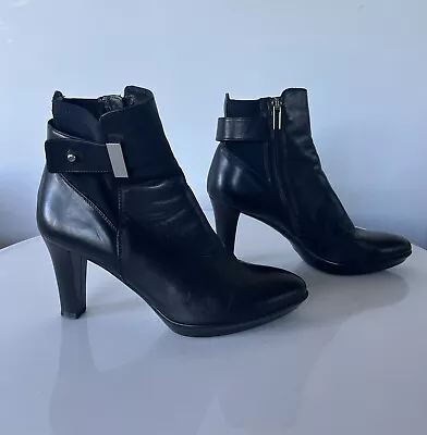 Aquatalia Vera Gomma Black Leather Boots Ankle Booties Size 8 High Heels • $55