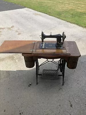 Minnesota Model A Treadle Sewing Machine Oak • $110