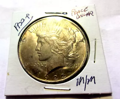 1922-P- PEACE DOLLAR -- 90% SILVER COIN --  A Nice Silver Dollar !! • $31