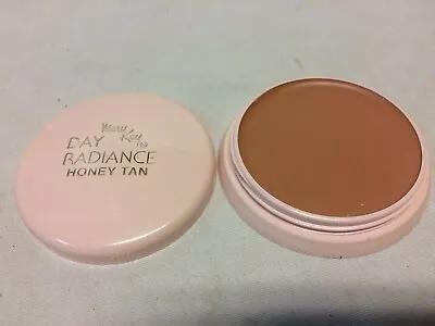 New Vintage Mary Kay Honey Tan Foundation Day Radiance • $14.99