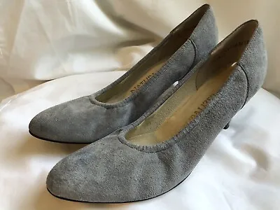 Naturalizer Soft Shoes Gray Suede Leather Pumps Vintage 7.5AA Almond Toe • $10