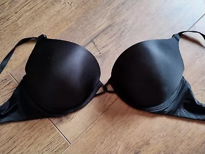 Victoria's Secret Bombshell Plunge Bra 32D • £10