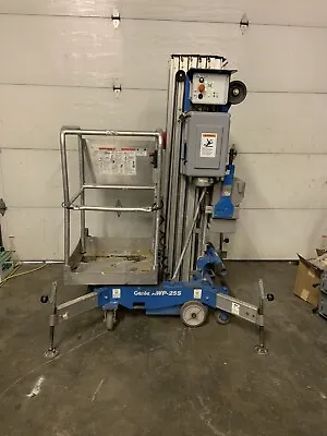 2013 Genie Awp25s 25’ Electric Personnel Scissor Vertical Mast Man Lift • $3750