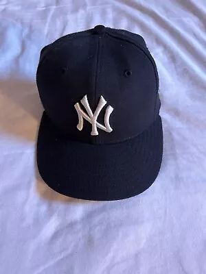 VINTAGE New York Yankees Hat Mens Size 7 2001 World Series Patch New Era Fitted • $21