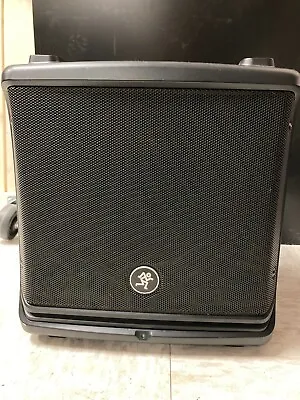 Mackie DLM8 8  2000W POWERED LOUDSPEAKER • $750