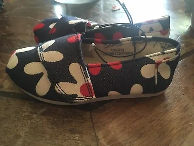 Baby Girls  Shoes Size Uk6 -Eur 23 New With Tags • £3