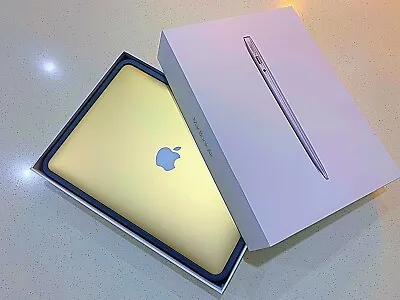 2018 Apple MacBook Air 13 Intel®Core™i5*128GB SSD+8GB*macOS*13.3”LED*FaceTime • $450
