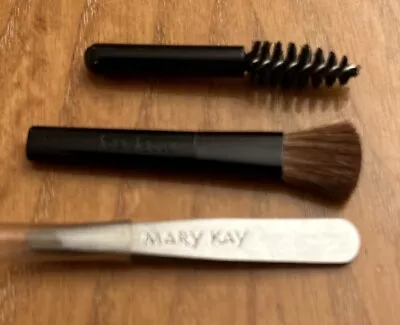 Mary Kay EYE BROW TOOLS Spooley Brush Angle Brush & Tweezers • $9.95