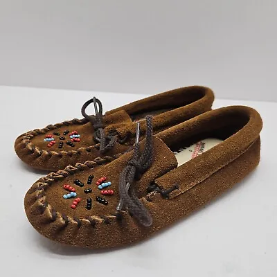 MINNETONKA Moccasins Youth Beaded Brown Suede Slip On Slippers Unisex Size 12 • £12.40