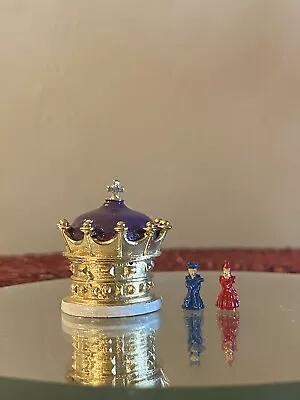 M.S.I. 1987 Crown Thimble With Tiny King And Queen • $15