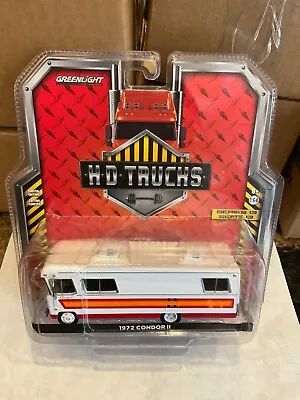 Greenlight  HD TRUCKS 1972 Condor II Motor Home.   White W/ Stripes • $13.50