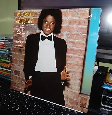 Michael Jackson.    Off The Wall    Lp Uk 1979. Epic Label. G/f. Ex Cond. • £25