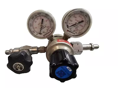 Matheson Gas Regulator Model 3800 700-2000PSI  63-2212 63-2233 • $62.99