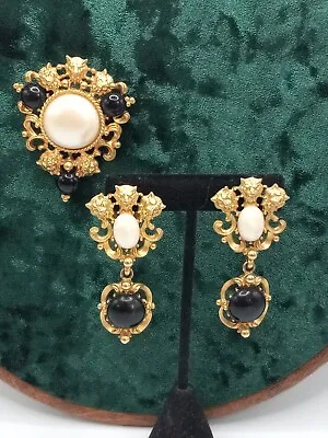 RARE Avon Vintage Gold Tone Lion Heads White / Black  Cabochons Brooch  Earring • $150