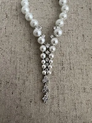 $29.99 • Buy Victoria Necklace,Park Lane Jewelry, Glass Pearls, Set In V Shape, RV 176, NWT
