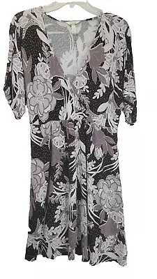 Soma Allover Printed V Neck Knee Length Dress Women's Medium With Pockets • $12.95