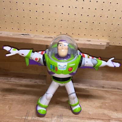 $11.39 • Buy Disney/PIXAR Ultimate Buzz Lightyear Talking Action Figure 12  2002-2003