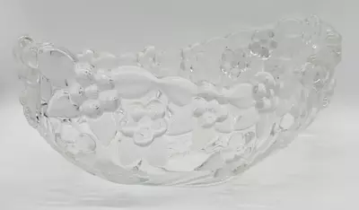 Mikasa Carmen Crystal Fruit Bowl With Frozen Leaves In Relief...Beautiful!! • $49.99