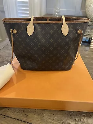 Louis Vuitton Neverfull Tote MM Brown Canvas Monogram • $650