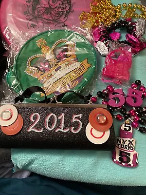 Lot Of KREWE OF NYX MARDI GRAS PURSE 2015 Beads Frisbee Etc.  New Orleans • $29.99