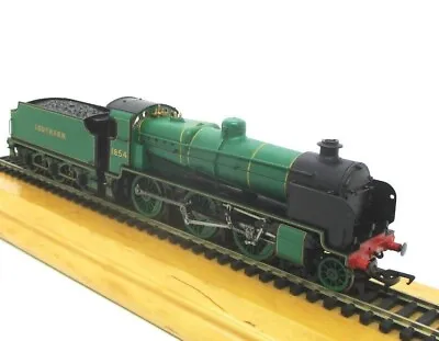 Bachmann 30-165 Class N 2-6-0 SR 1854 Locomotive Green 00 Gauge DCC Ready T48 Po • £119.99