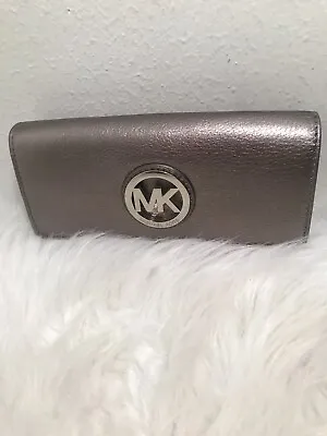 Michael Kors Large Rose Gold Carryall Fulton Flap Continental Leather Wallet • $75