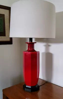 Vtg Mid Century Modern Red Octagonal Ceramic & Wood Tabld Lamp • $125