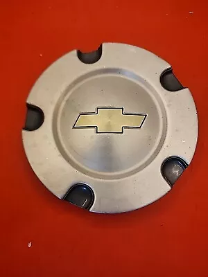 2002 - 2006 CHEVY TRAILBLAZER  5 SPOKE 16  WHEEL Center Cap Hub Caps  9593373 • $10