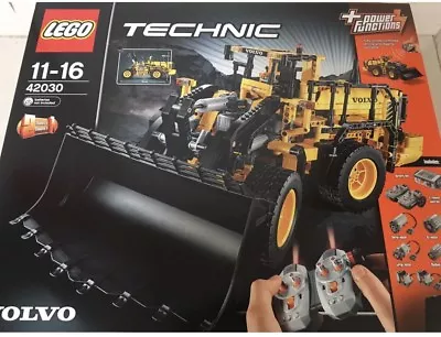 Lego Technic 42030 - Front Loader • $727