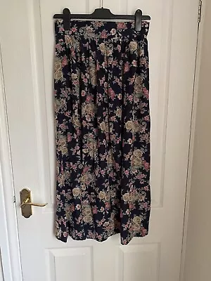 1990’s Laura Ashley 8/10 Skirt Floral Viscose Wide Waistband Full Skirt • £12