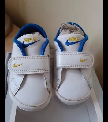 Nike Baby Shoes • £5