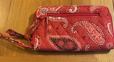 Vera Bradley MESA RED Lg Wallet Zip Around Clutch 8”x5” FALL 2006 Collection • $20