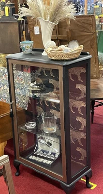 £35 • Buy Display Cabinet With Glass Doors Used