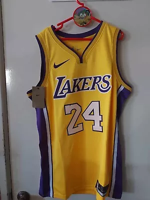 Kobe Bryant Los Angeles Lakers Home NBA Jersey Size M • $65