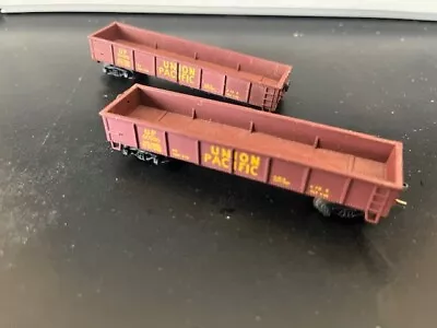 N Scale Two Union Pacific 40' Gondolas One With MT Couplers • $9