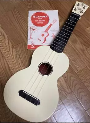 Ukulele Islander 60's Maccaferri Rare • $501