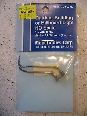 Miniatronics Corp Outdoor Building Or Billboard Light HO Scale Model 72-007-02 • $12