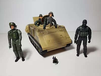 Elite Force Blue Box 1:18 Scale Armored Transport Tank Vehicle Figure Lot -br- • $39.95