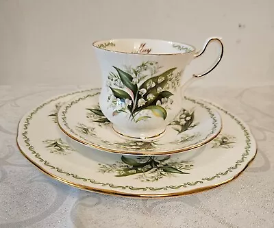 Queens Vintage  - Fine Bone China By Rosina China Co.ltd May-lily Of The Valley • £15