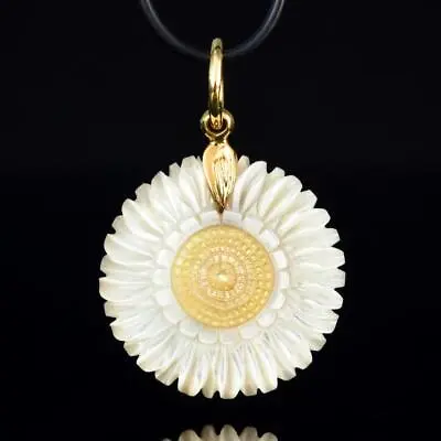 Flower Pendant Mother-of-Pearl & Vermeil Gold-plated Over Sterling Silver 7.54 G • $58