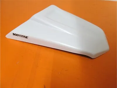 BODYSTYLE Seat Wedge Sportsline White Kawasaki Pearl Z650 • £120.20