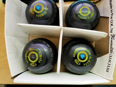 £14.99 • Buy Vintage Almark Clubmaster Size 2  Medium Lawn Bowls X4